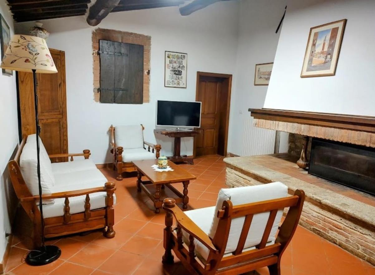 Il Giardino Del Chianti Apartment Сиена Екстериор снимка